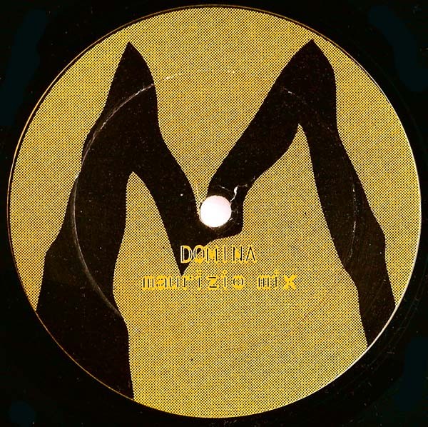 Domina cover