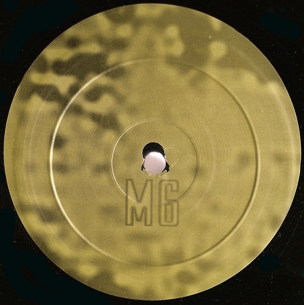 M6 cover