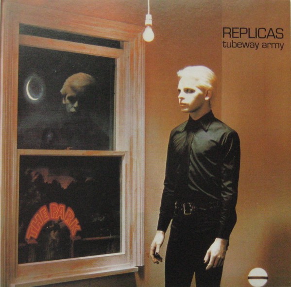 Replicas cover