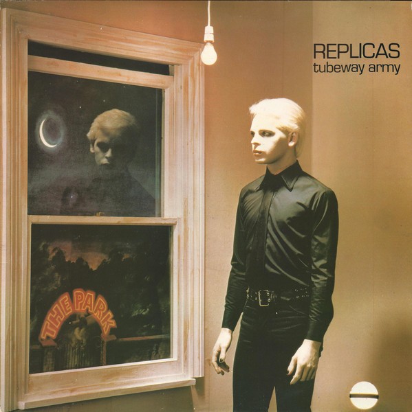 Replicas cover